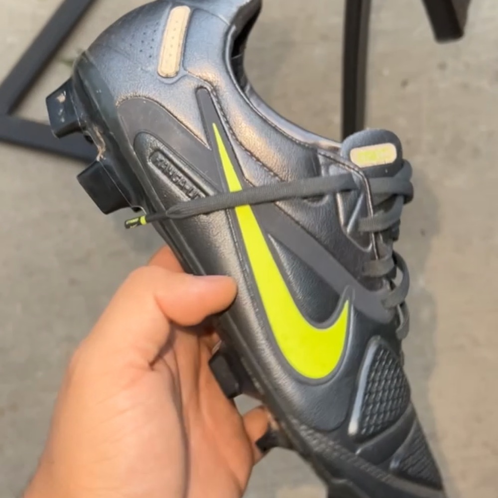 Really Rare Nike CTR 360 Cleats